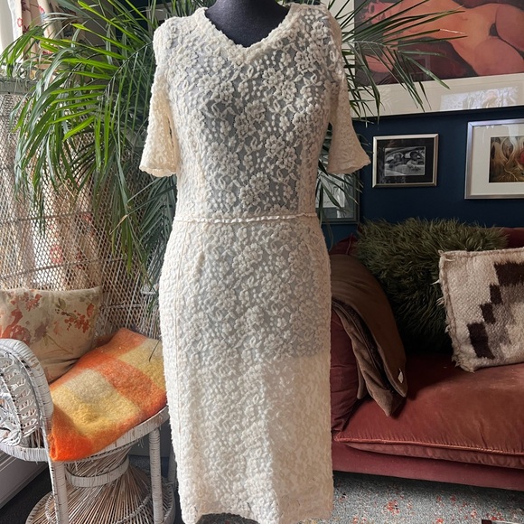 Nina Ricci Size 42 cream - Picture 1 of 5